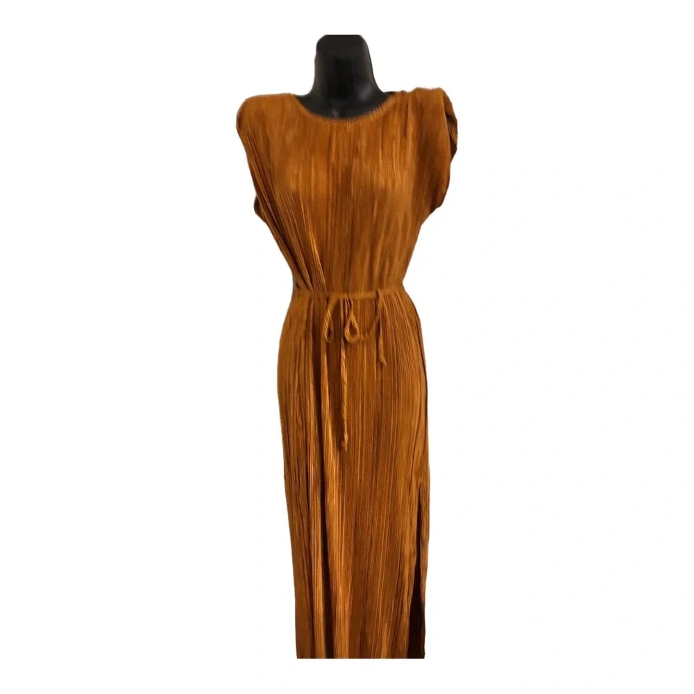 Sincerely Jules gold mustard brown pleated plisse shoulder pads dress size small